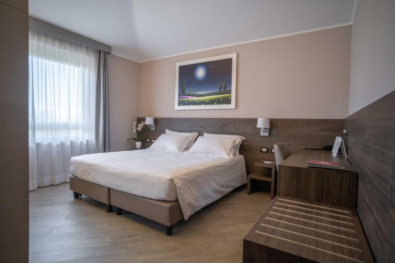 Hotel Guerro Castelvetro di Modena Kültér fotó